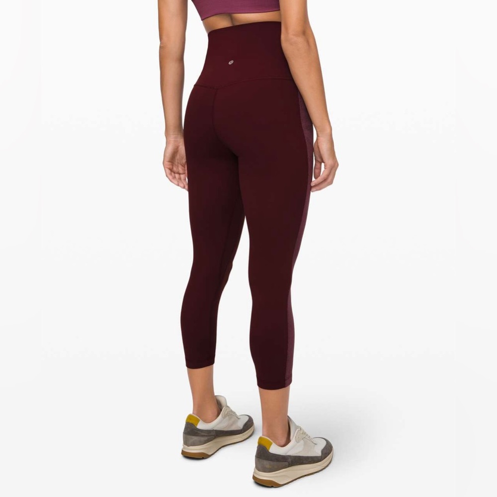 Lululemon Align Super High-Rise Crop *Velvet
Garnet 23” burgundy color dark red